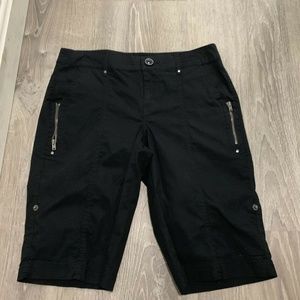 Style & Co Petites Shorts 4P Black Walking DD50
